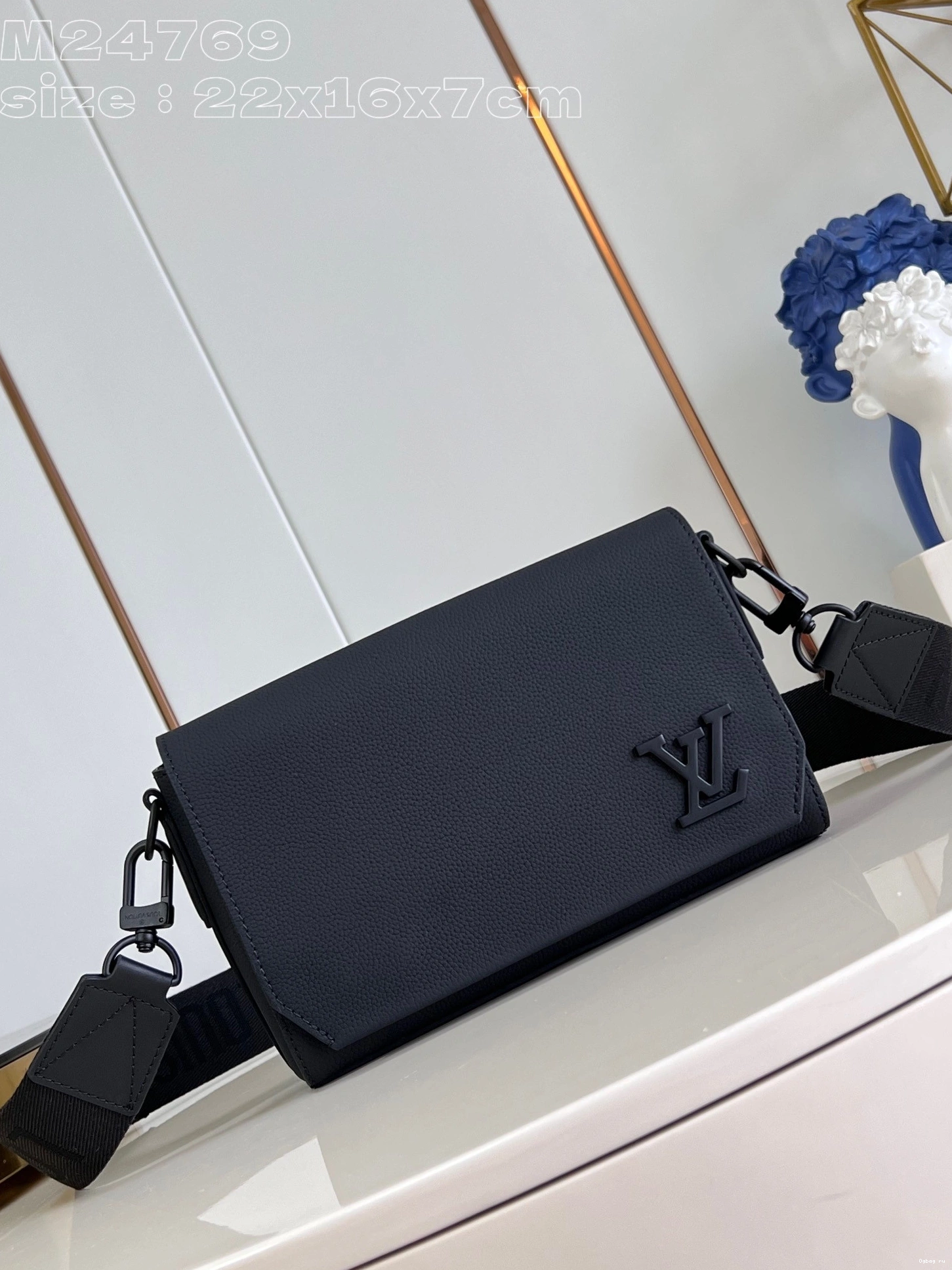 LOUIS PM-22*16.5*7CM VUITTON Messenger Takeoff 0719